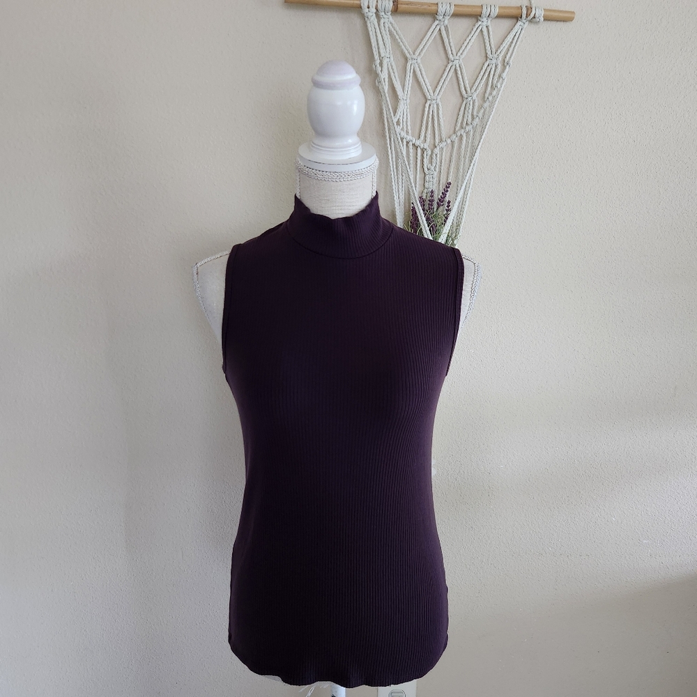 Athleta Womens Sleeveless Renew Seamless Mock Neck Tank Size Medium Purple